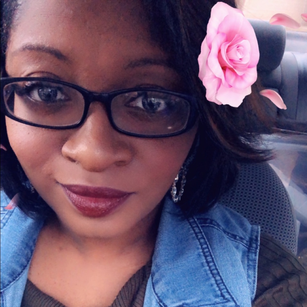 Meet your Posher, Shannon